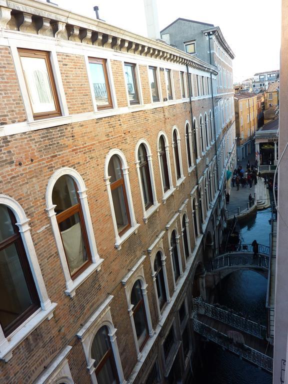 Casa Corte Delle Ancore Венеция Номер фото